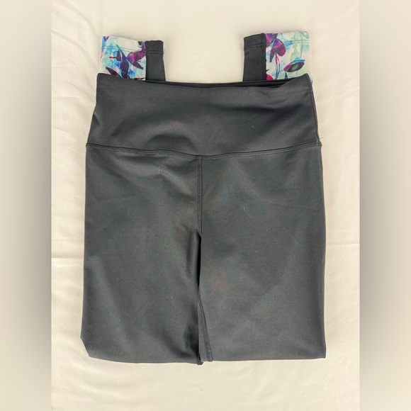 Kyodan Pants - Kyodan Athletic Tights with Floral Design on Legs